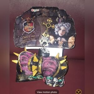 The Wicked Court Skull Crown DecorNWT Disguise The Wicked Court Queen's Crown